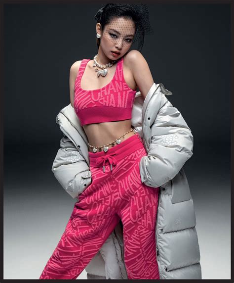 jennie chanel top